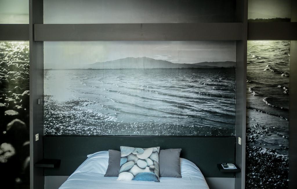 Hotel De La Loge Perpignan Bagian luar foto